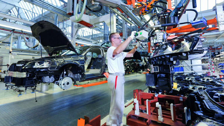 Διακόπτεται προσωρινά η παραγωγή των Audi A4 και A5